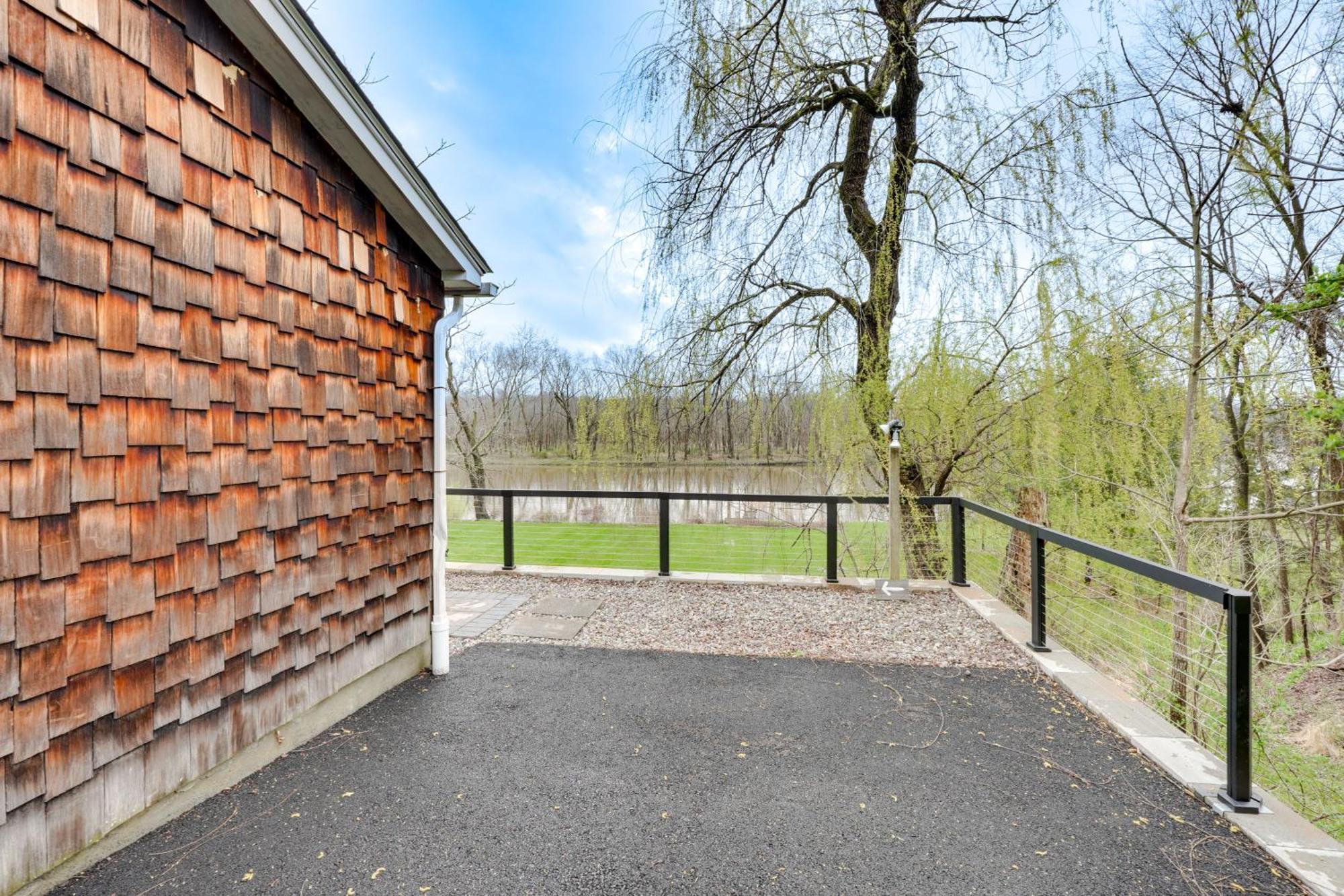 Cozy Upstate Studio With Walkill River Views! New Paltz Εξωτερικό φωτογραφία